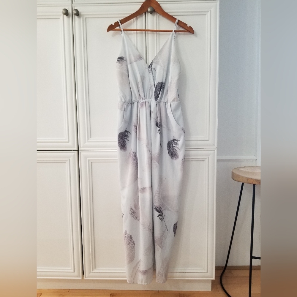 Studio By YDE Elegant White Feather Print Dress sz L